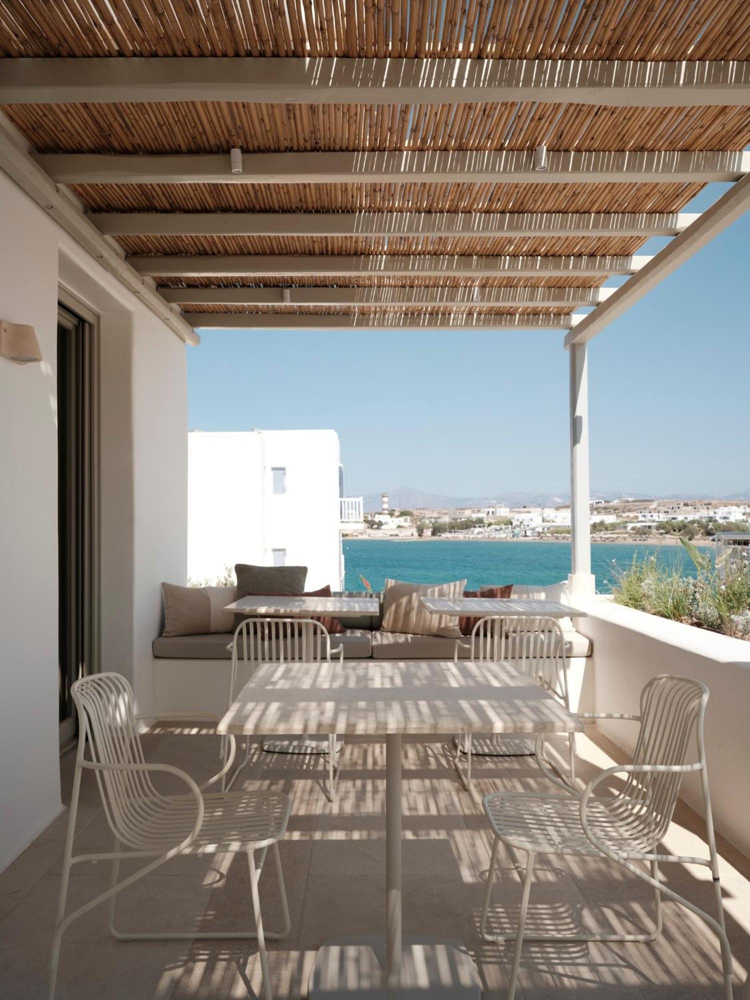 Akria Seaside Suites Nausa Exteriér fotografie